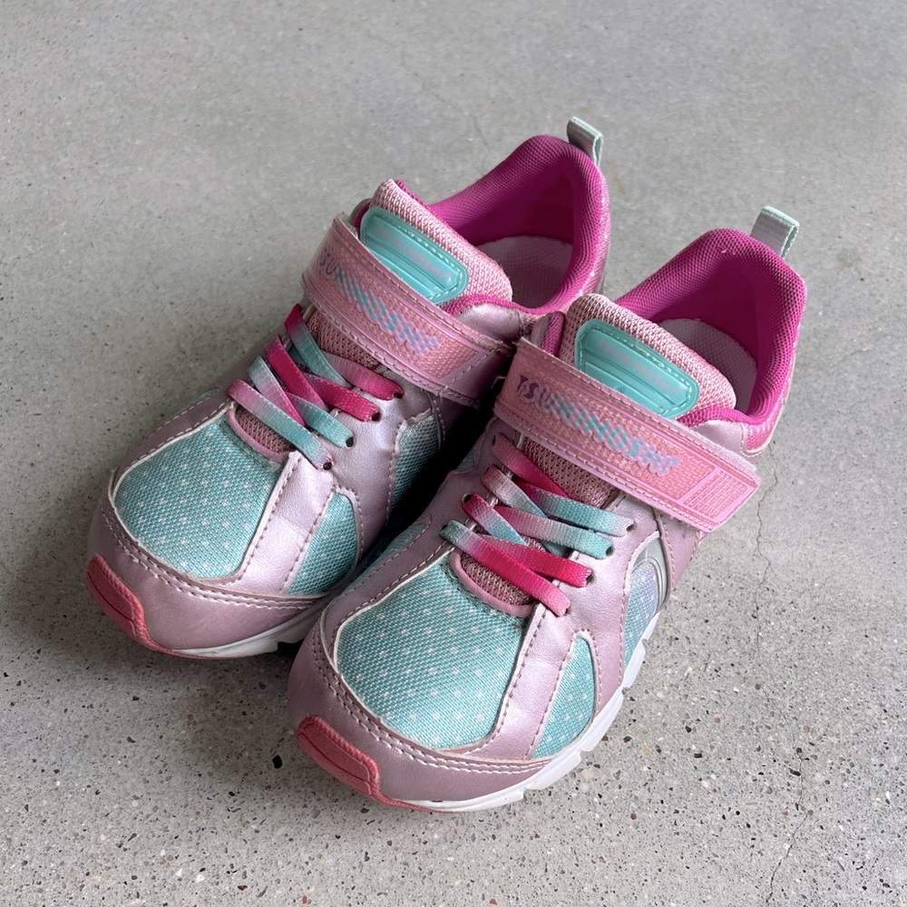 Cute Tsukihoshi tennis shoes.